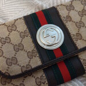 Vintage Brown large wristlet purse, Not brand name, Letter G pattern